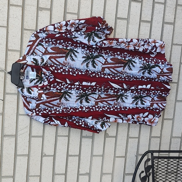 Hawaiian Men's Shirt - Picture 2 of 8